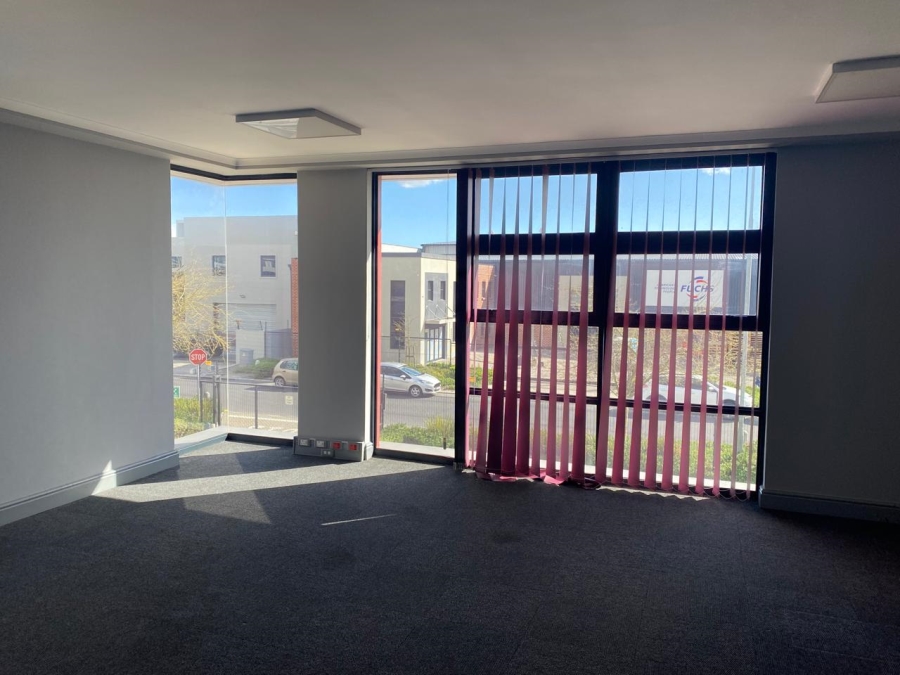 To Let commercial Property for Rent in Stikland Western Cape